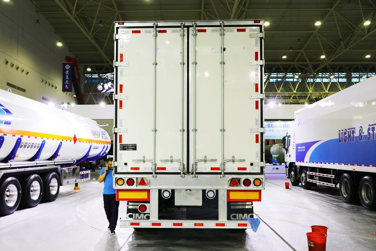 Dependable Performance Semi Refrigerated Trailer 84m³ In Demanding Conditions