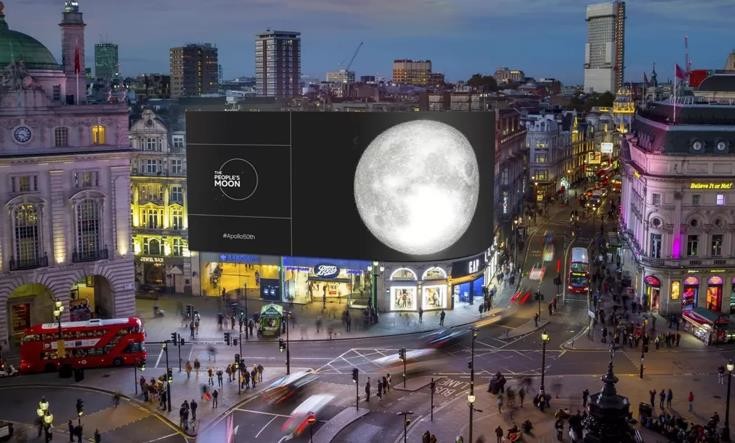 1/8 Scan 6000nits P4 Outdoor Digital Screens For Advertising Energy Saving