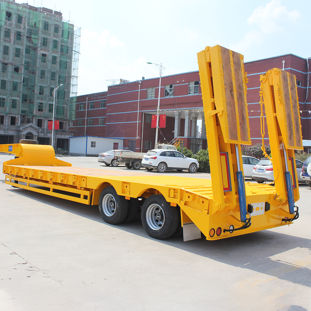 50 Ton Capacity Low Boy Truck Semi Trailer with Hydraulic Ramp and Main Beam Q345B