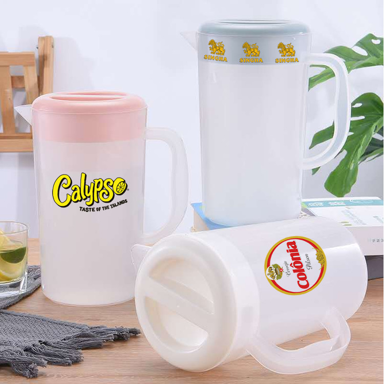 2L Plastic Pitcher With Lid Plastic Water Carafe For Hot Cold Juice Beverage