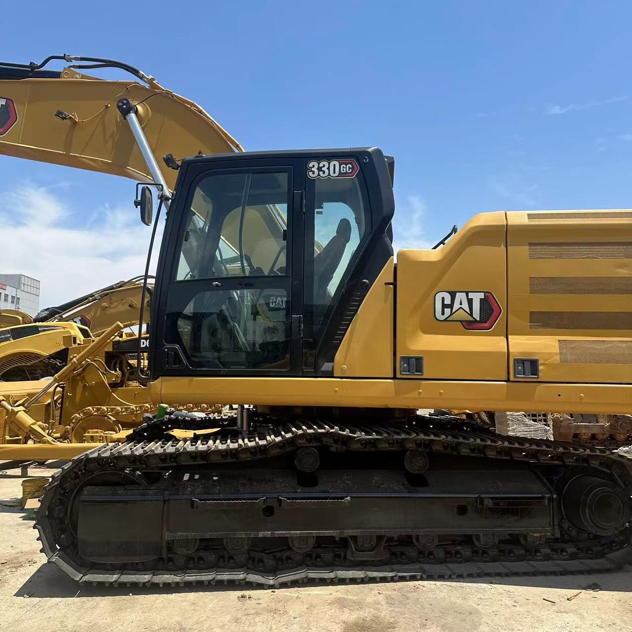 Used Excavator CAT Caterpillar 330GC 30 Ton Crawler Digger