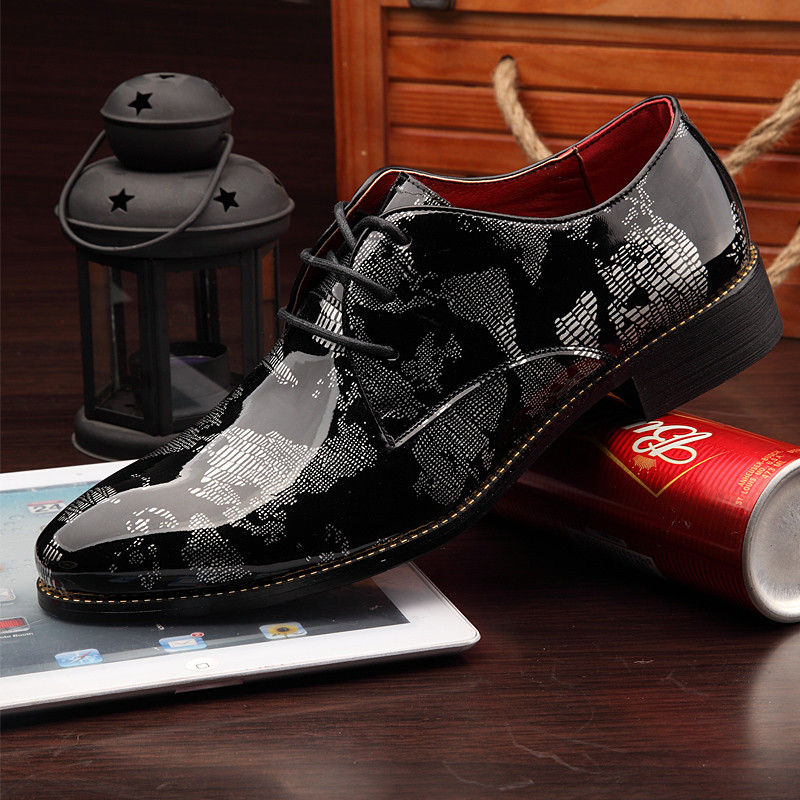 Business Patent Leather Mens Shoes , Brown Mens Dress Shoes With Golden Pattern