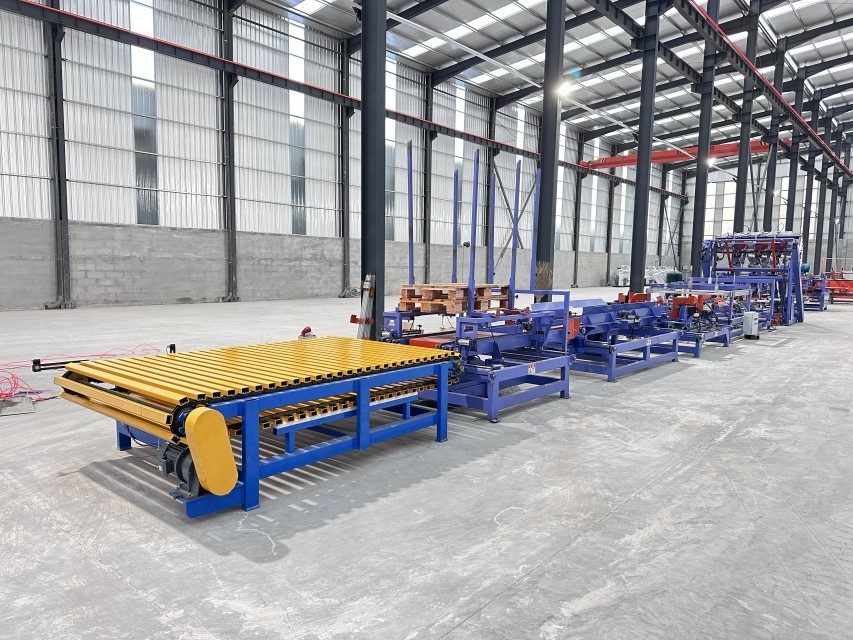 European Type Pneumatic Nail Gun Wood Pallet Making Machine For Nailing Pallets