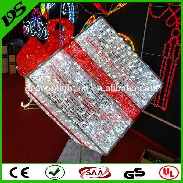 giant christmas gift 3D decoration lights.jpg