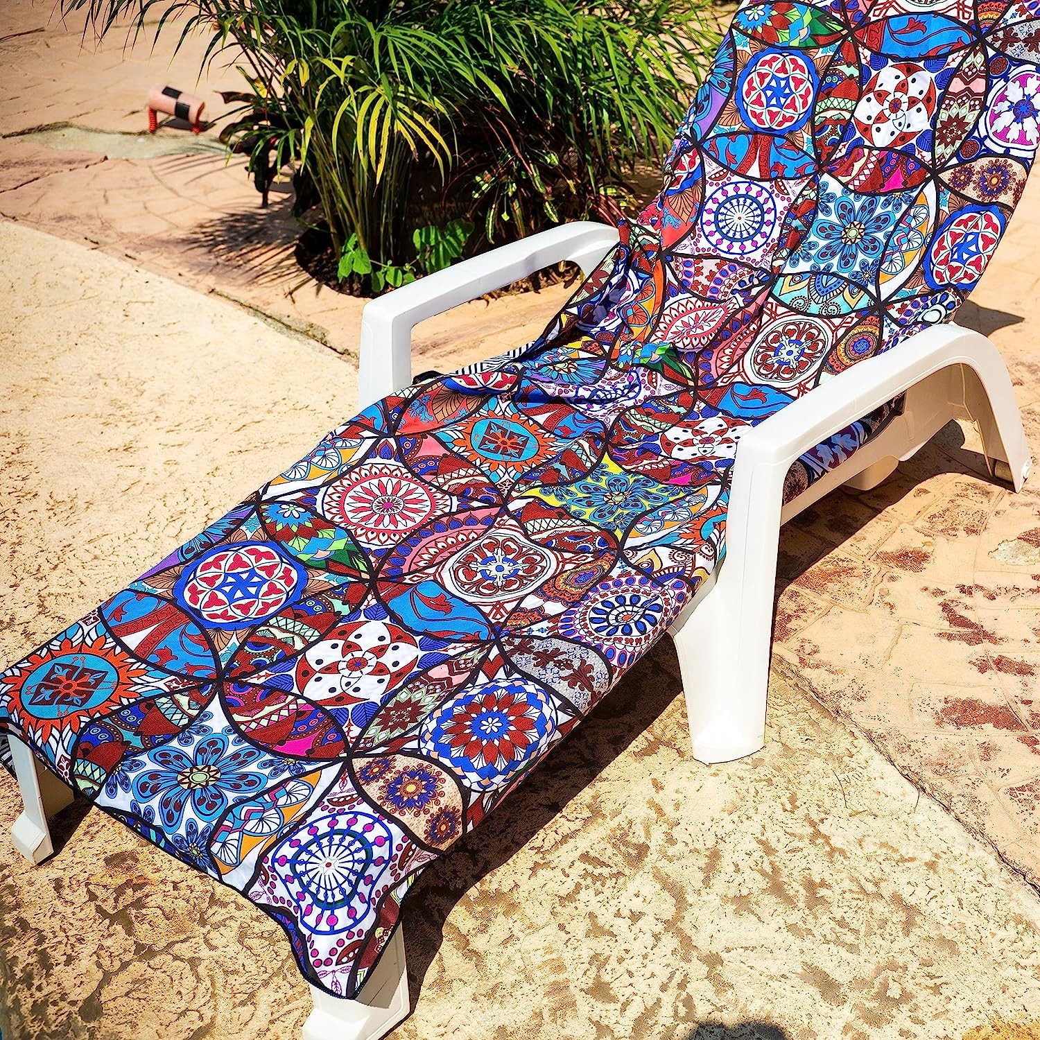 Microfiber Material Printed Beach Towel With Machine Washable Care Instructions