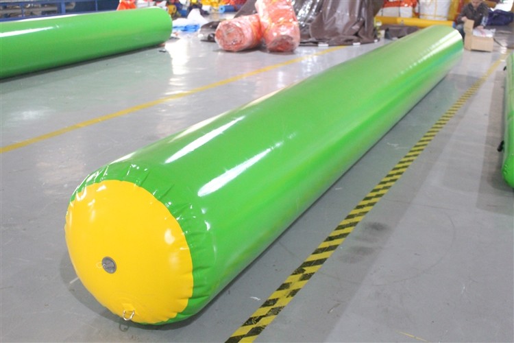 Water Park Outdoor Game 7x0.65m Inflatable Floating Tube