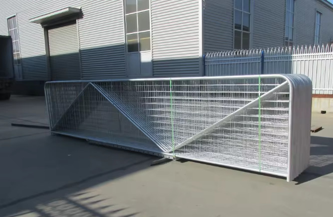 V Stay Galvanized Cattle Fencing Heavy Duty Farm Cattle Gates For Australia Market