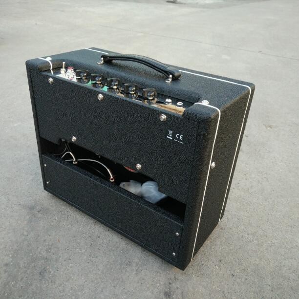 1*10 Eminence Celestion Speaker Vox Style Tube Guitar Amplifier Combo 15W