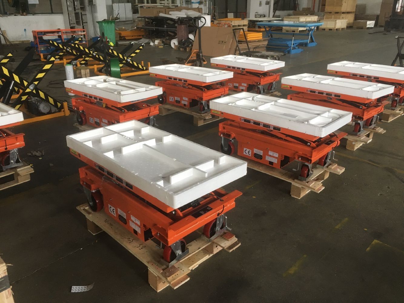 Pallet Roller Conveyor Scissor Lift Tables On Wheels 1100lbs Capacity 40"X20"