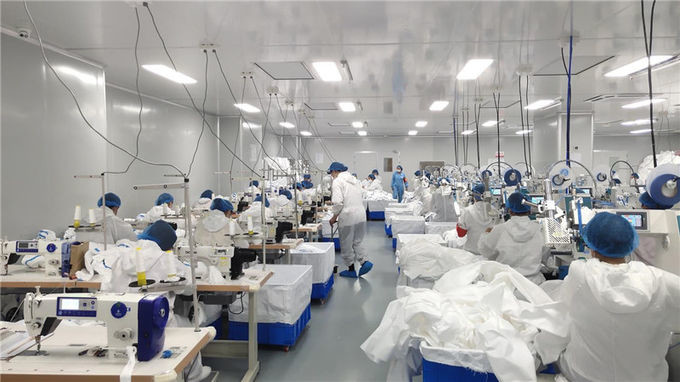 White Latex Free Waterproof Disposable Microporous Coveralls With Hood