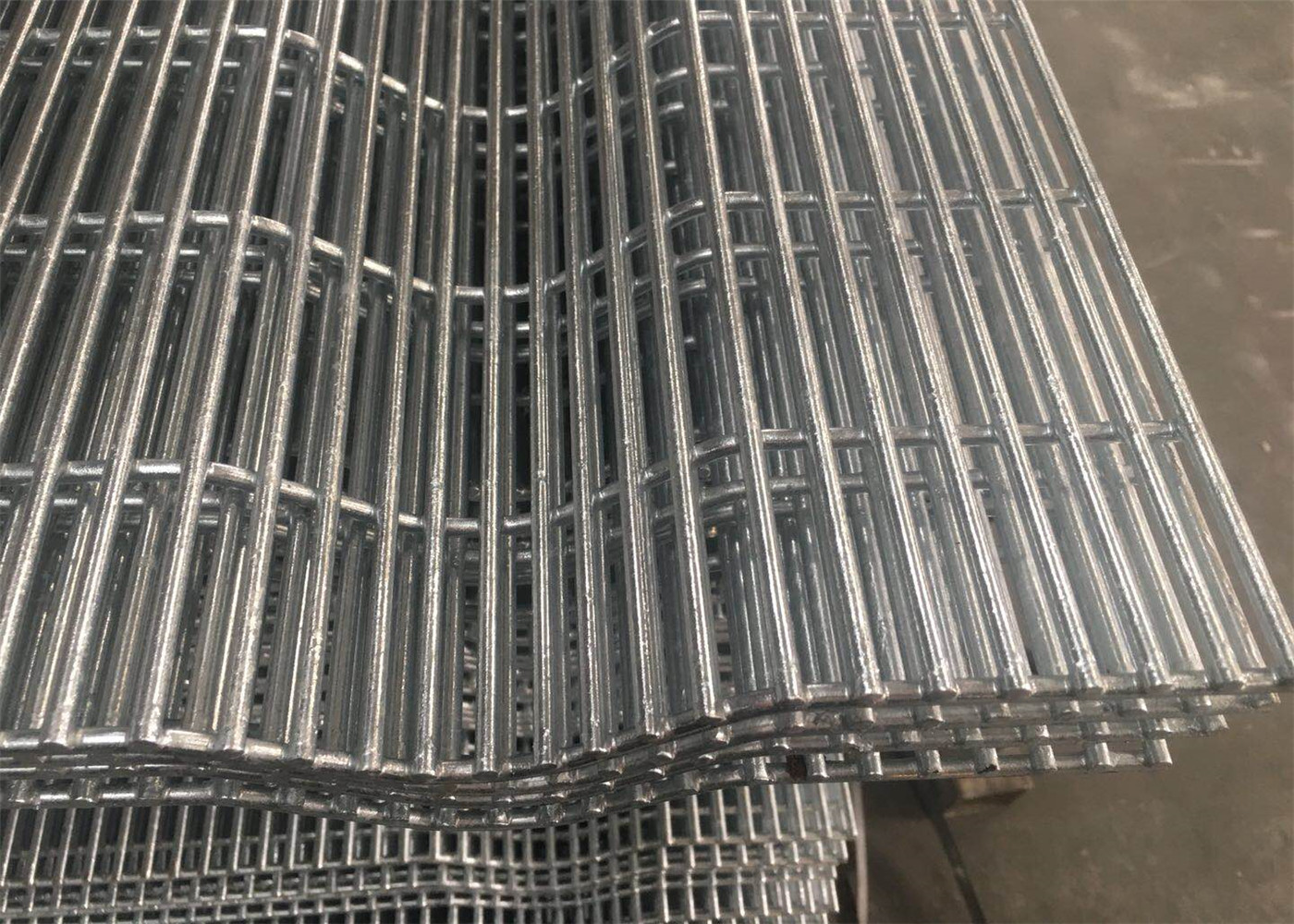 Mesh 358 Security Fence Panel 2.1m High x 2515mm Powder Coated Green, Black, Yellow Etc
