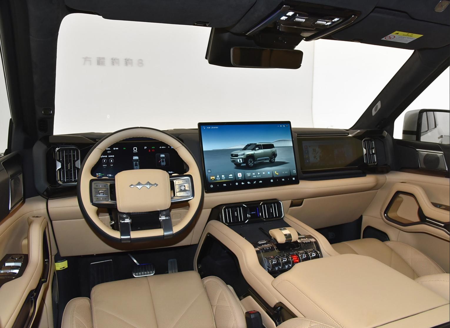 2025 Fast Charging BYD EV Car Leopard 8 with 0.27 Hours Charging Time 180 Km/h Top Speed and Automatic Transmission
