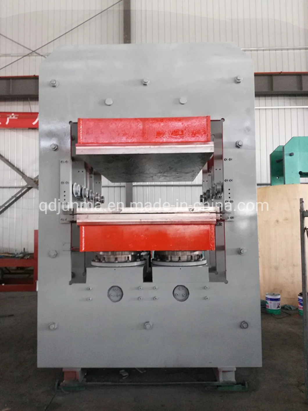 Hot Technology CE Rubber Moulding Machine with Push-Pull System