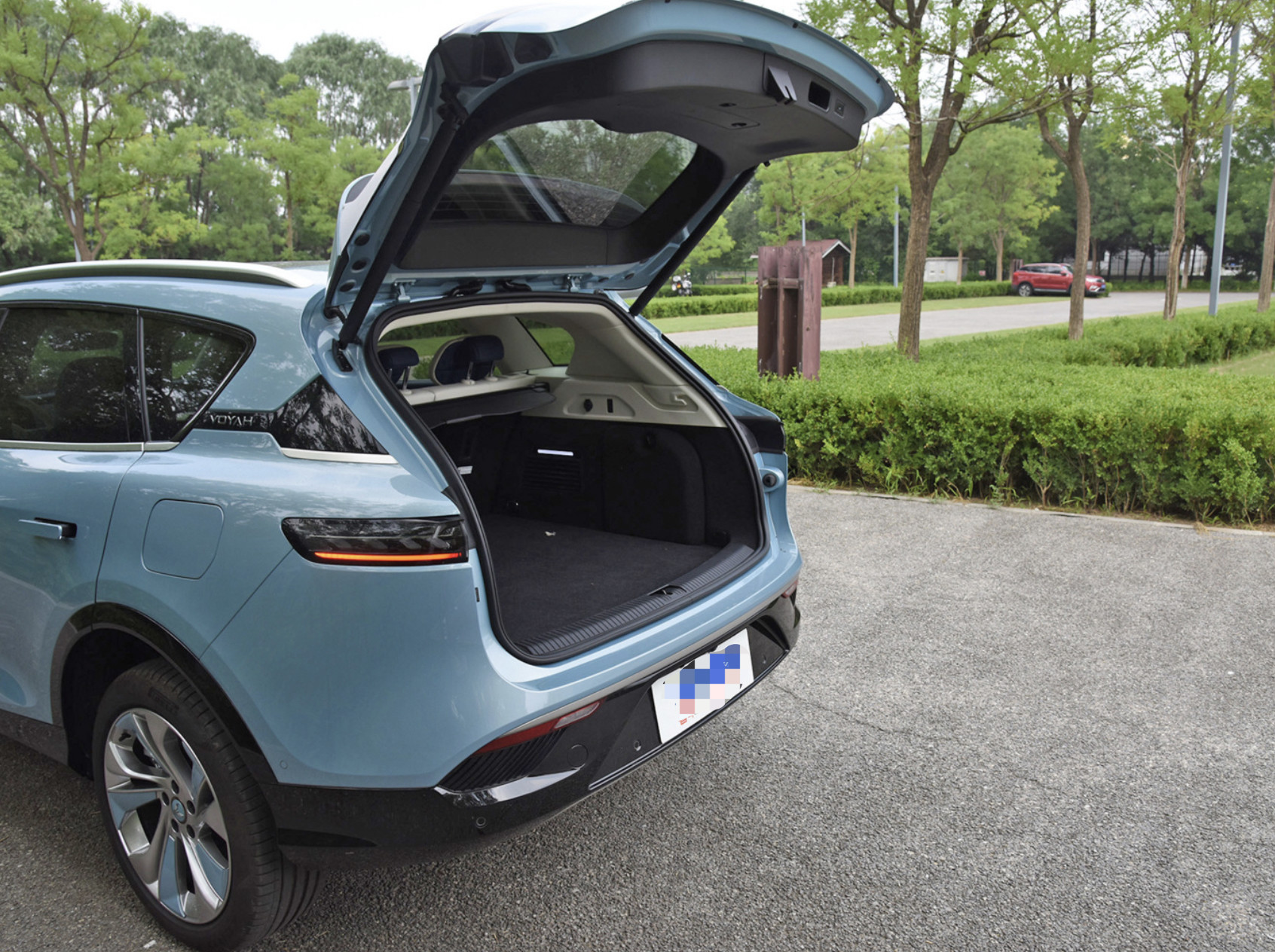 VOYAH Free 2022 Ultra Long Battery Life Pure Electric Version Auto SUV