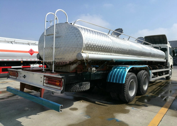 FOTON Polished Stainless Steel Tanker Trucks 18000liters for Drinking Water , Liquid Food ,oil