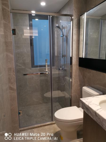 Hotel Framed Tempered Glass Shower Enclosure Stainless Steel Straight Swinging