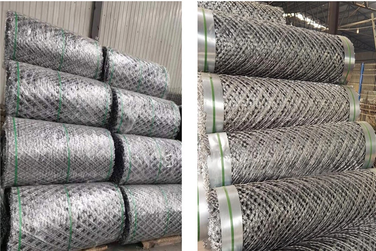 800mm 1200mm Galvanized Razor Wire Fence Cross Razor Barbed Wire Fence