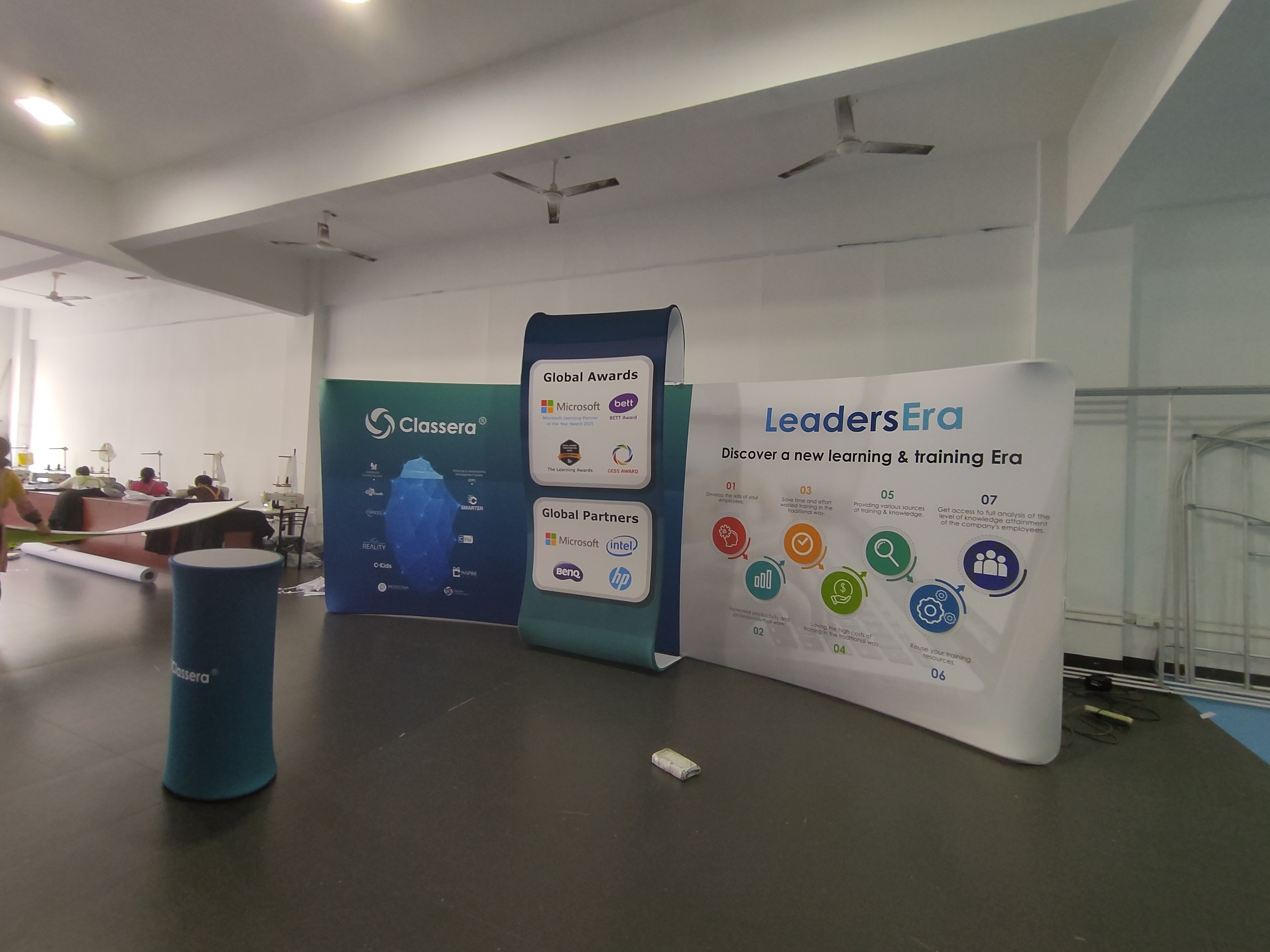 230g Tension Fabric Trade Show Exhibition Display Lightweight Backlit Stand Trade Fair Booth