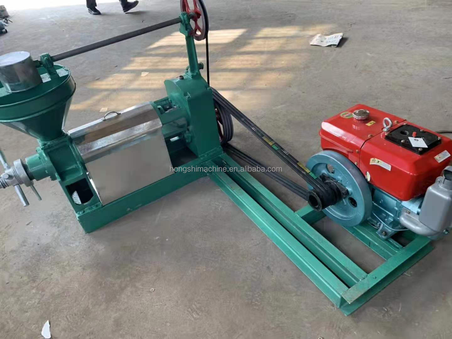Factory price small peanut oil press machine/sunflower almond oil making machine/palm coconut oil maker extractor machine