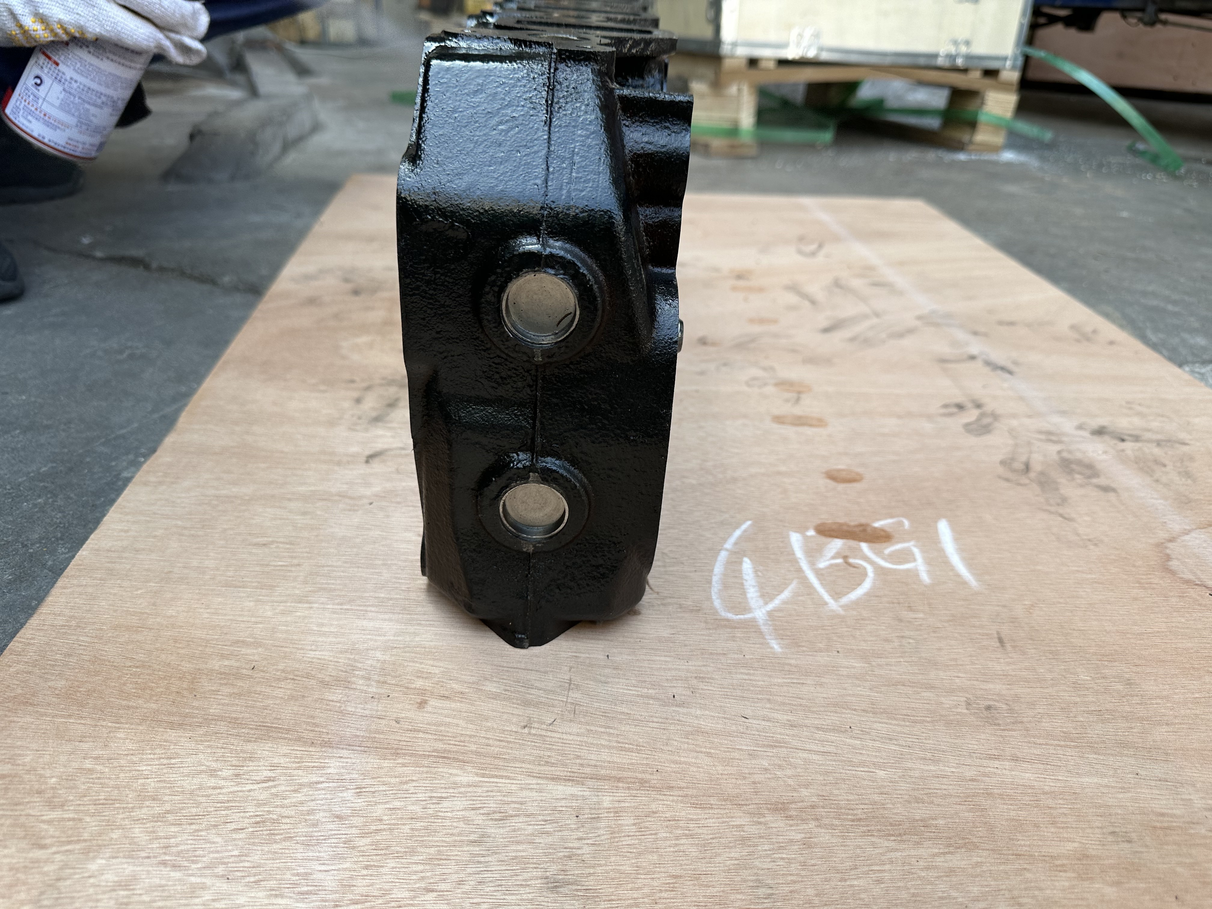 ME997799 Mitsubishi Engine Cylinder Head Model 4d36 Material Casting