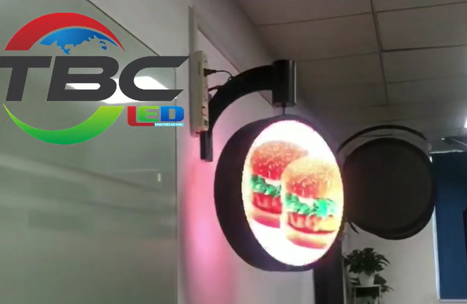 HD LED Display For Advertising Publish Retail Store Shopping Mall Airport Subway Elevator Restaurant