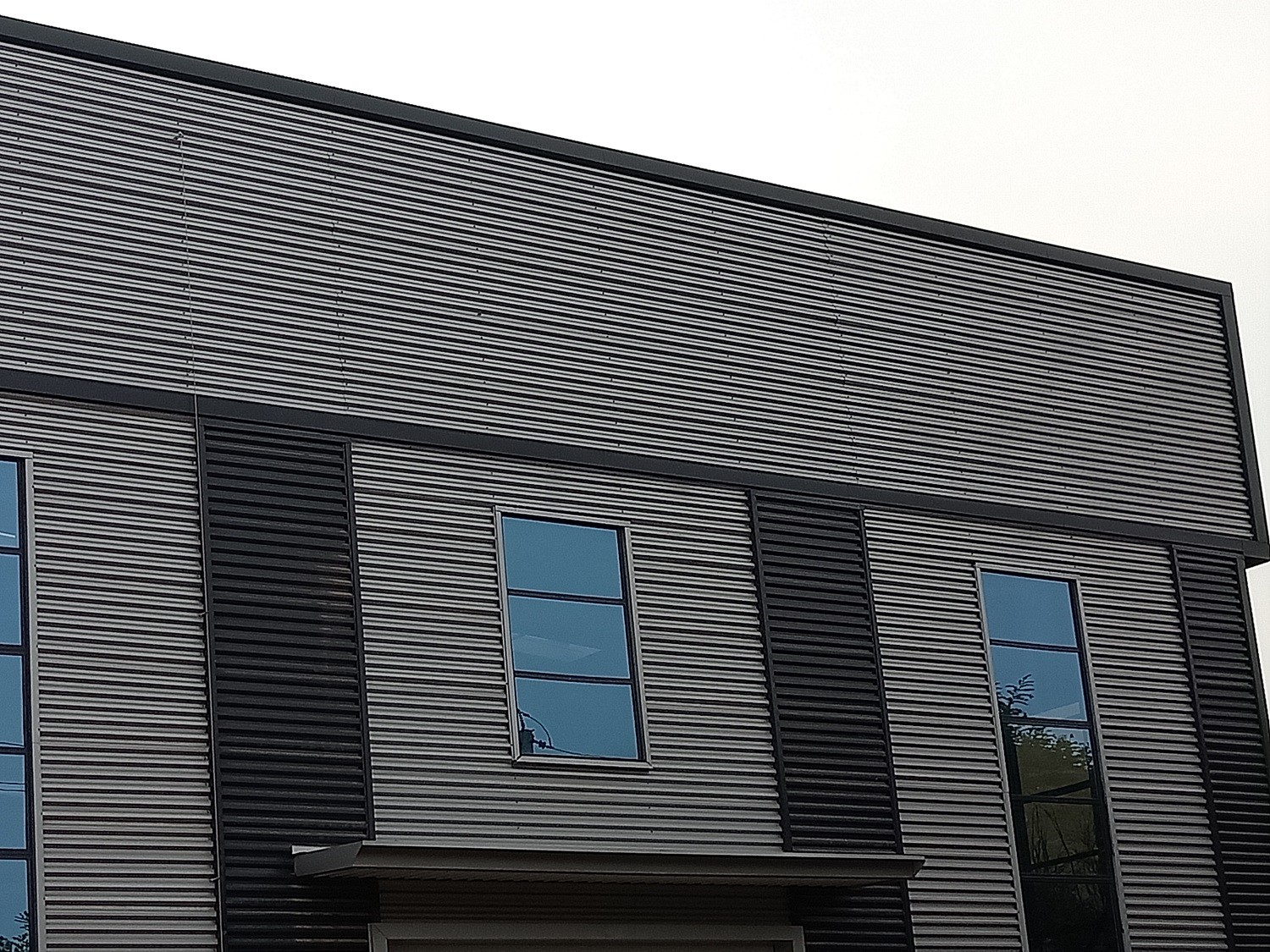Colored Q345b Prefabricated Steel Warehouse
