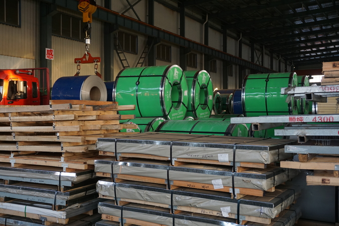 ASTM A240 Polished Hot Rolled Steel Coil 0.5mm SUS304 304L 310S 0