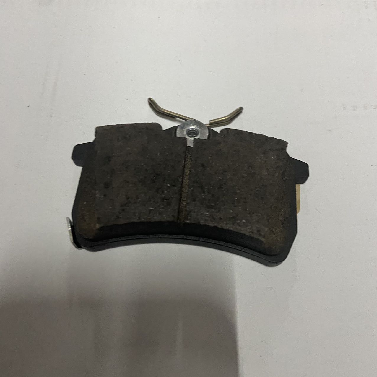 ROEWE I6 and MG5 Rear Brake Pads OE 10400936 for Customer Requirements