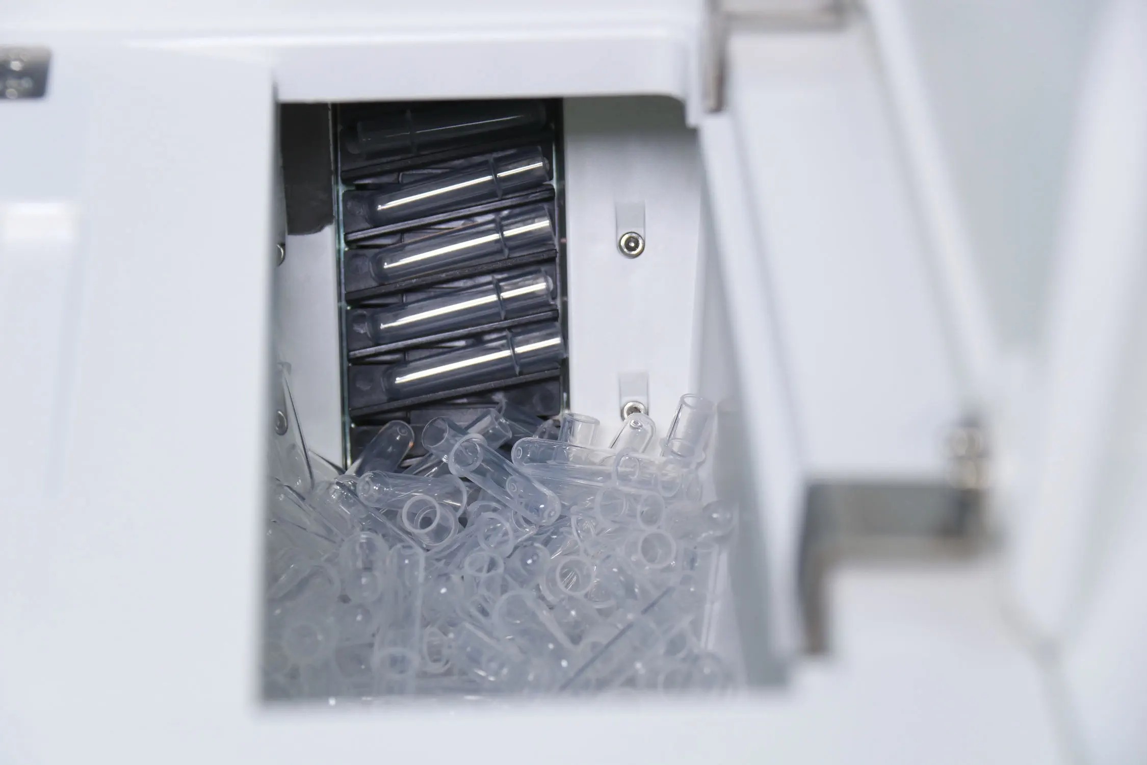 60 Sample Positions Of 220T/H In Clinical Chemistry Analyzer For IVD CLIA In AP(Alkaline Phosphatase) Platform