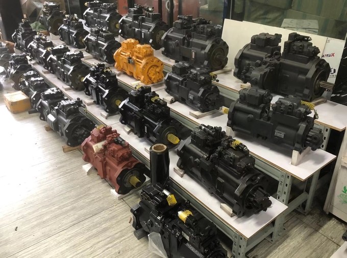 Komatsu 706-70-41110 For PC200-7 PC200-8 Excavator Swing Motor