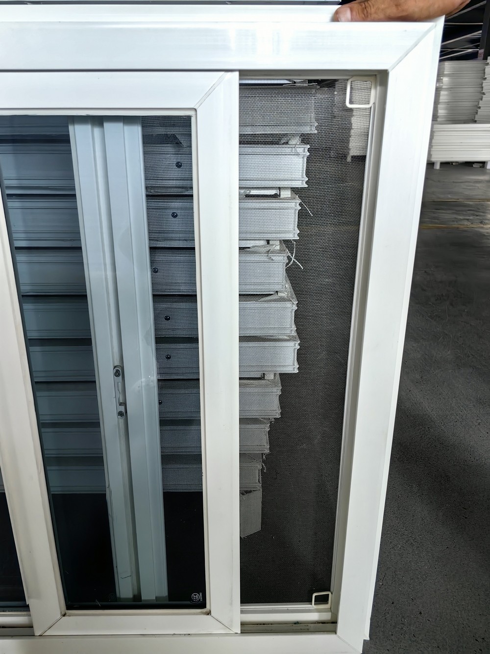 American Horizontal Customized UPVC Sliding Window Engineered Vinyl Single Sliding Windows