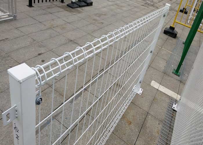 5mm 6ft White Double Loop Wire Mesh Fence Welded