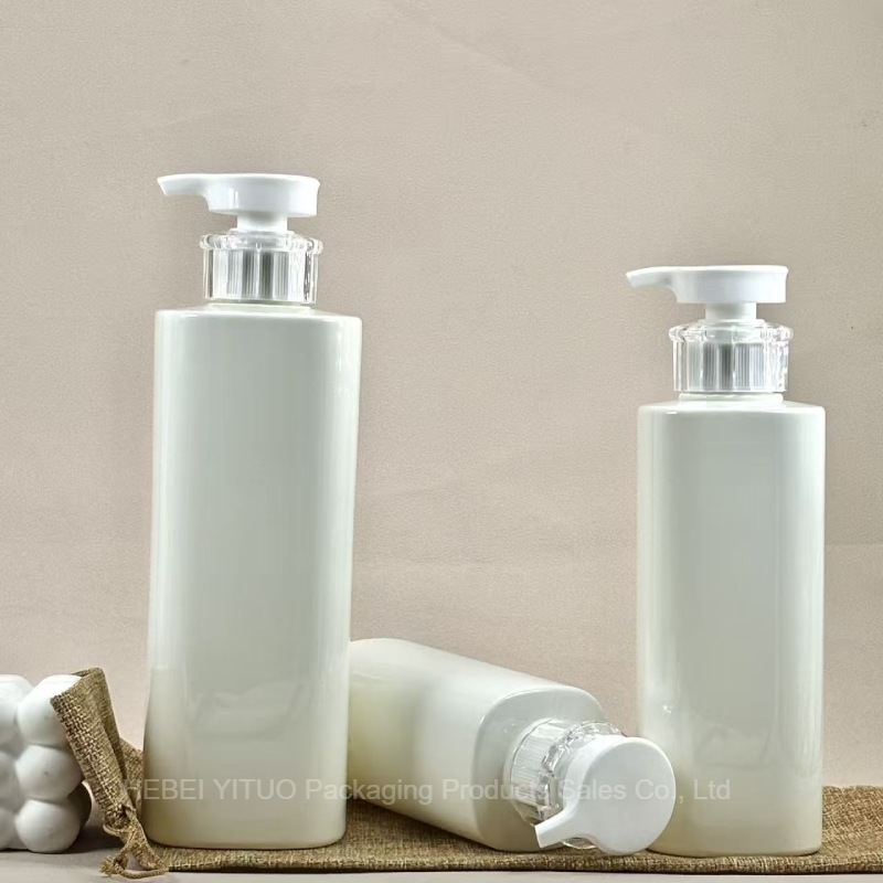 Buy cheap White Plastic Refillable Shampoo Containers Travel Empty Blow Molding product