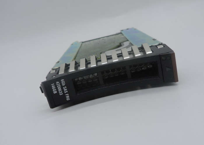 IBM Hard Disk 42D0632 42D0633 146G 10K SAS 2.5inch HUC103014CSS600