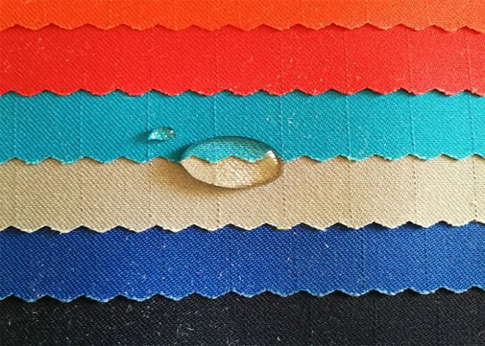 59/60" Width T65/C35 250GSM Dyeing Waterproof Fabric