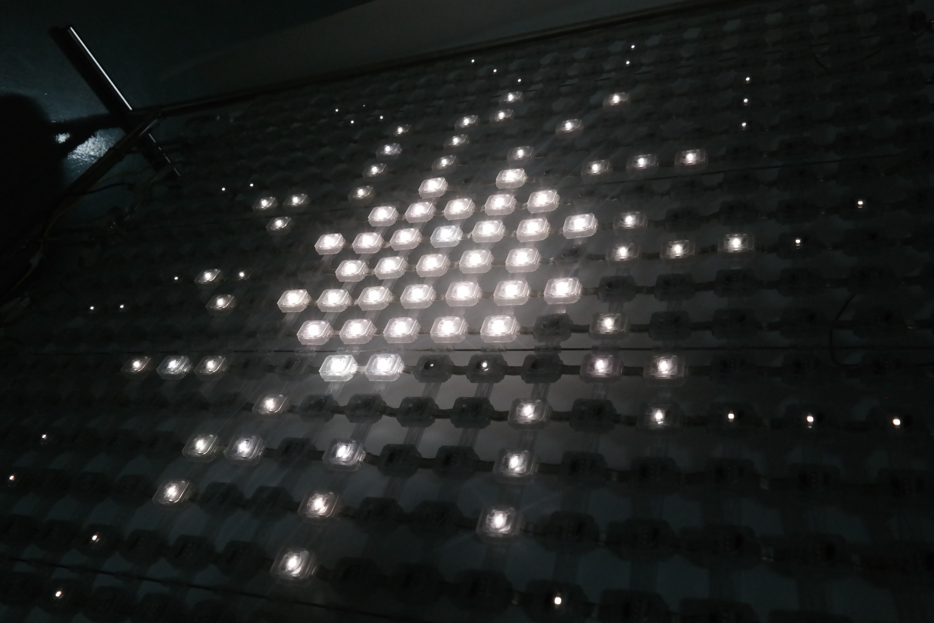 P50 P100 RGBW LED Mesh Screen For Electronic Advertising Board Shopping Mall