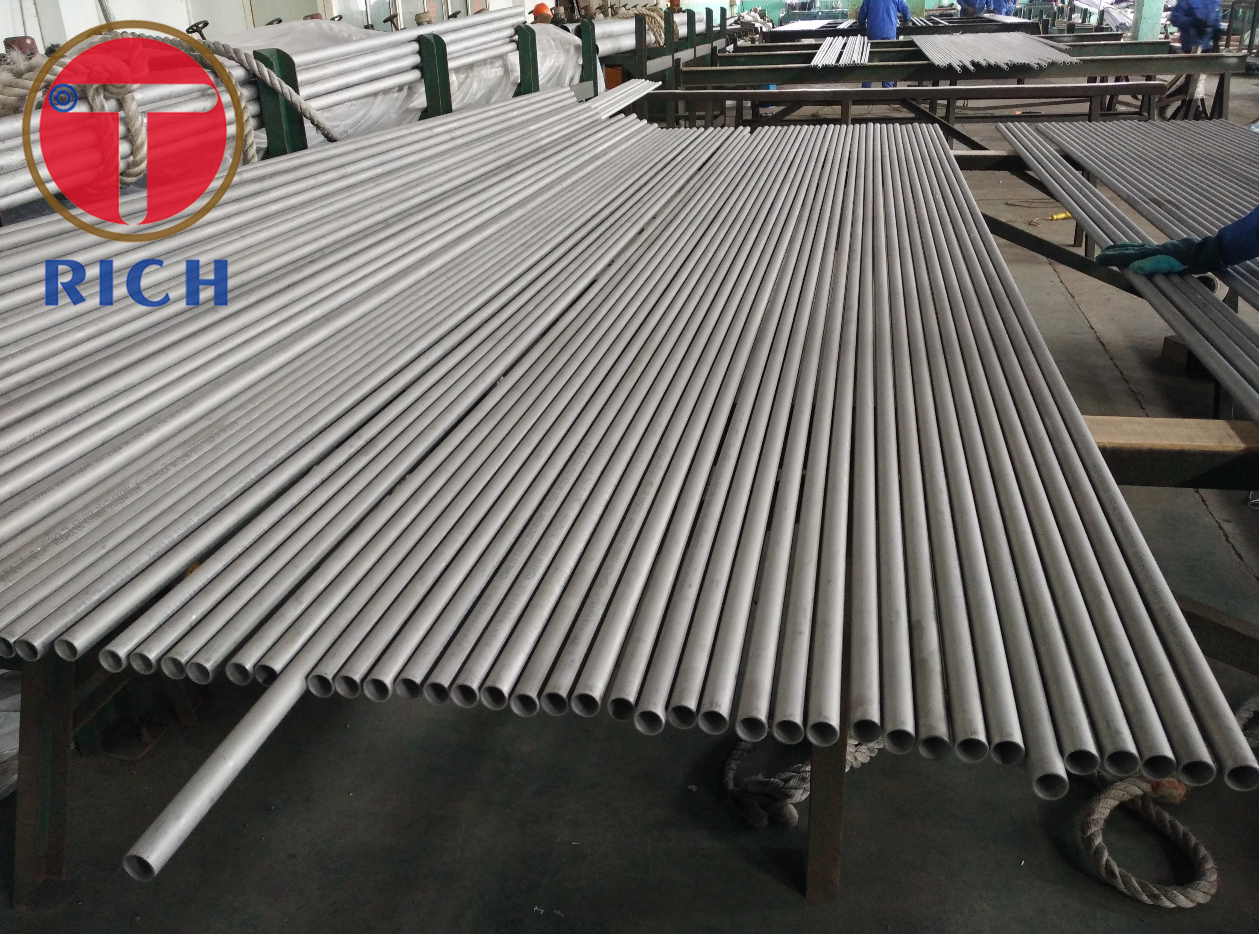 Customized Seamless Stainless Steel Tube 304 316 310S 316L 300 Series
