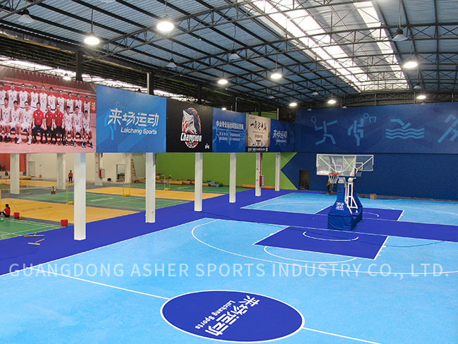 Adhesive PVC Sports Flooring Wearproof Fire Resistant Tiles Type
