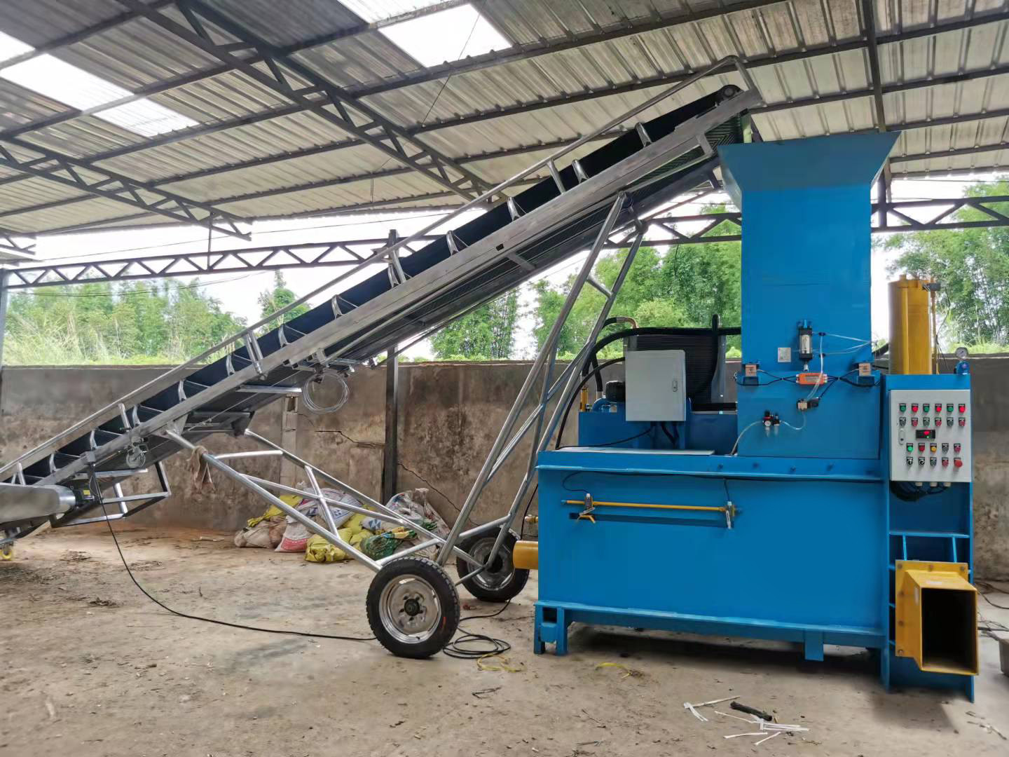 Wood shaving machine for horse beddings south africa wood sawdust machine,mini wood shaving machine