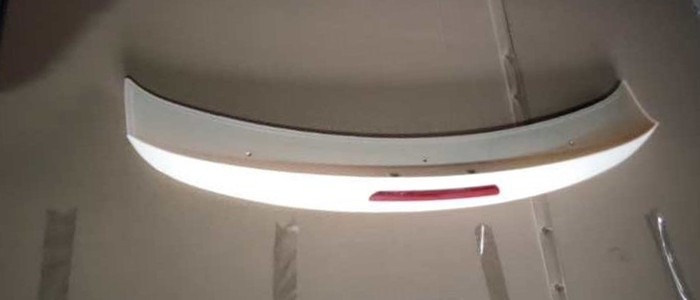 ABS Rear Car Roof Spoiler With Stop Light For NISSAN 2019 Sunny Almera