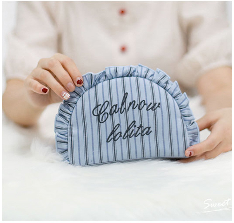 High Quality Professional Stripe Embroidery Makeup Bag Travel Bag