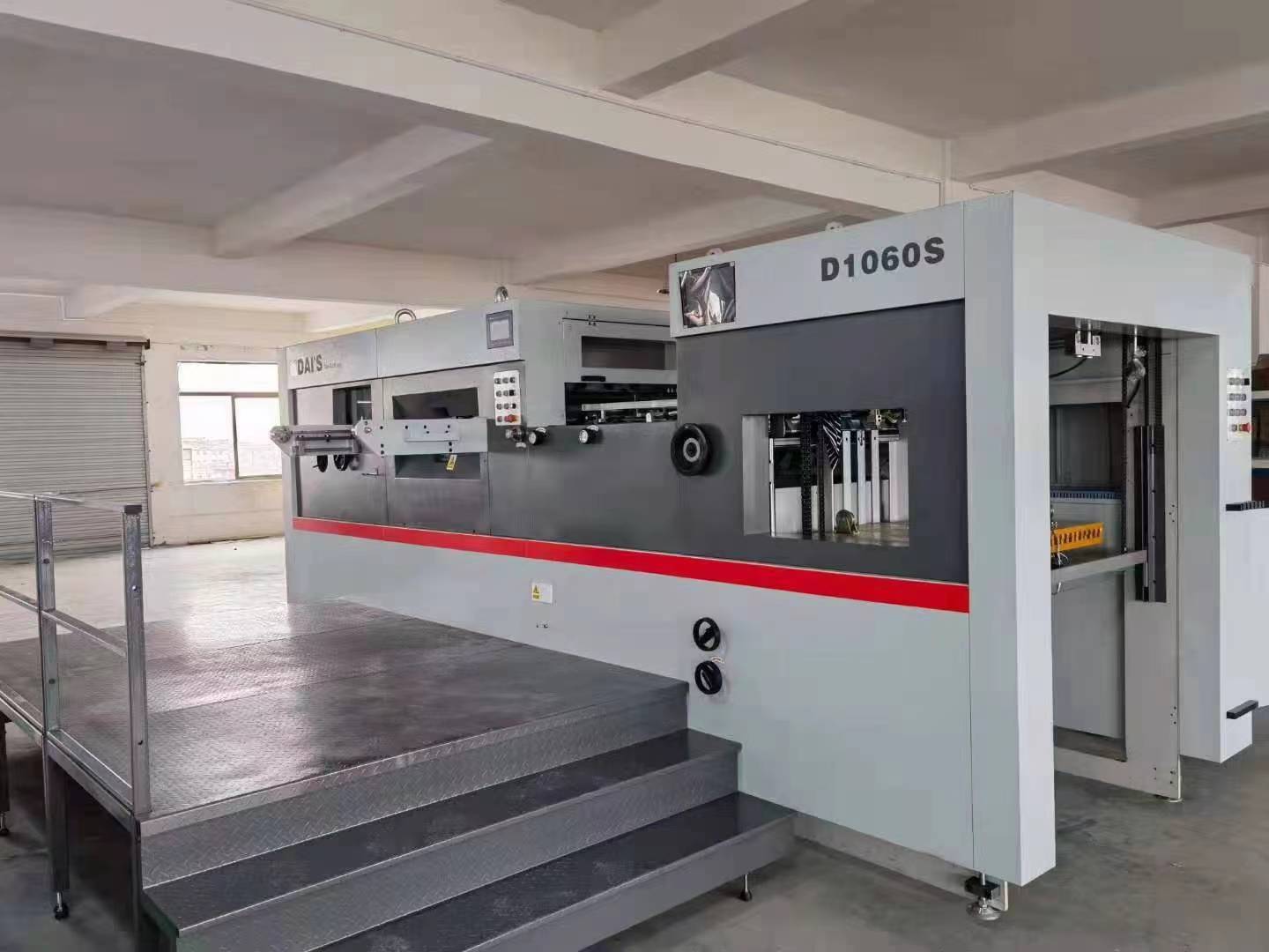Die Cutting Machine for Cardboard Corrugating Carton in Garment Shops Packaging Line