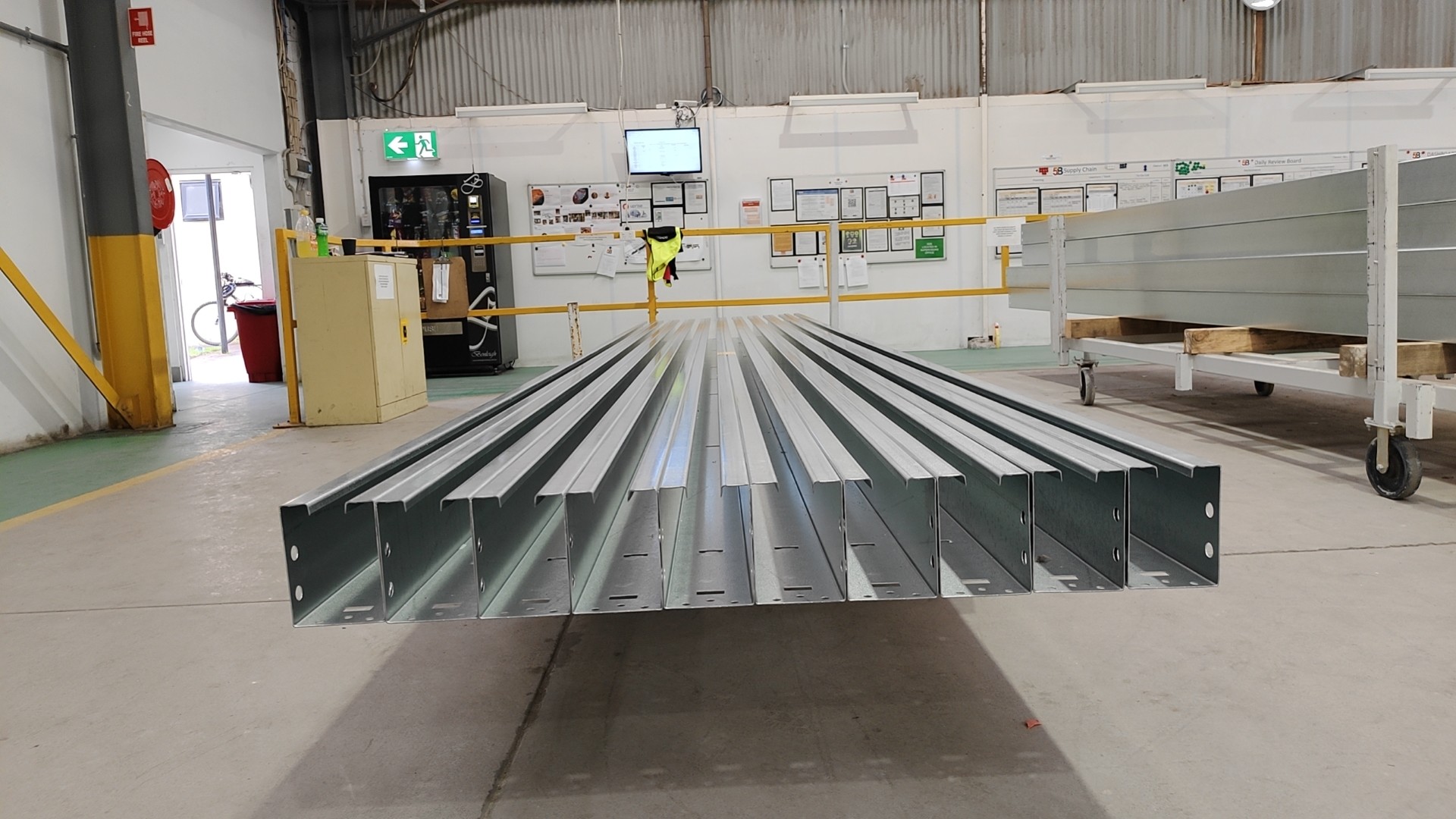 Hydraulic Decoiler Strut Channel Roll Forming Machine With PLC Siemens Touch Screen