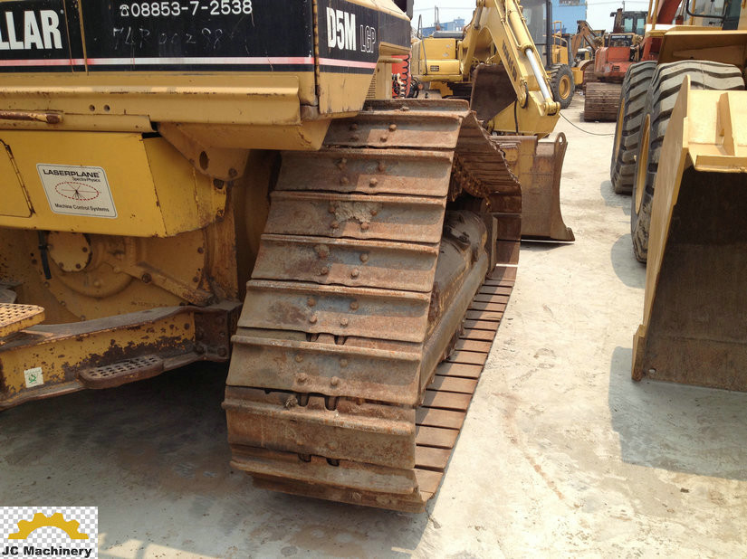 Original Japan bulldozer CAT D5M LGP With very good condition