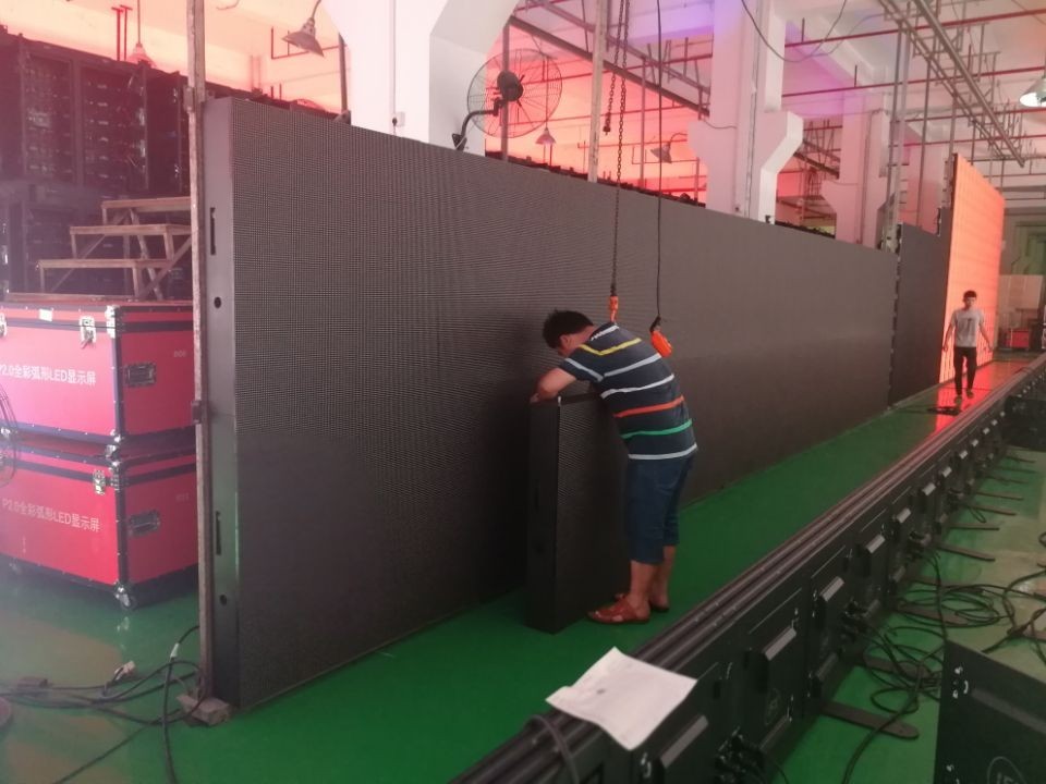 P8mm Outdoor LED Advertising Display Meanwell Power Supply