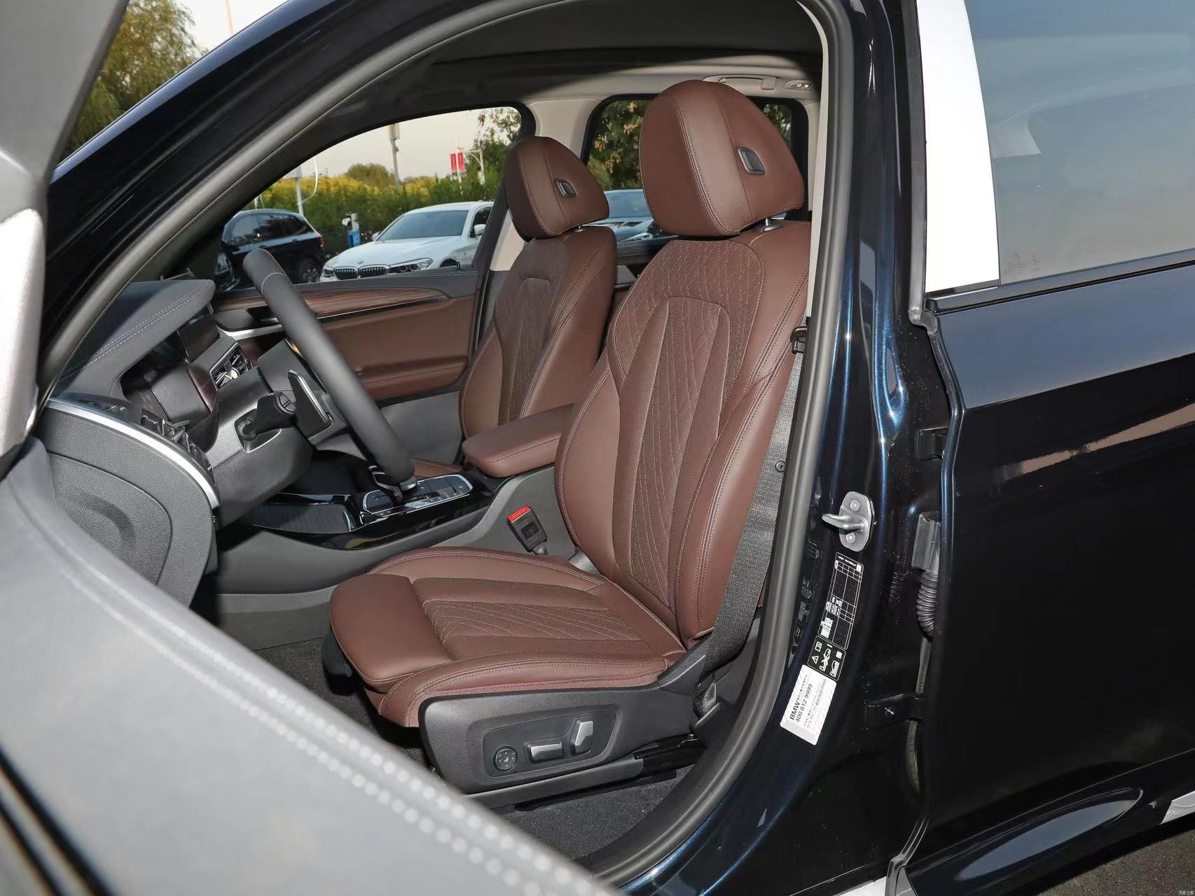Medium 5 Seats SUV BMW X3 2022 Changed Edition XDrive30i Zunxiang Version