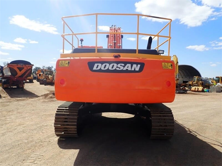Second Hand Doosan DX300 Excavator 30 Ton in Good Working Condition for Earth-Moving