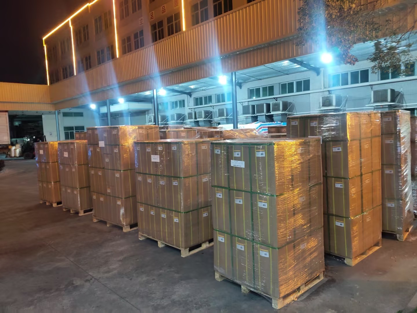 100-4500m Length Gloss BOPP Thermal Lamination Film Special Features Included
