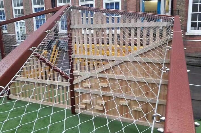 Flexible Stainless Steel Wire Rope Stair Railing Mesh Security Garden Fence