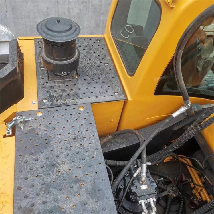 33000 KG Machine Weight Used Hyundai 330 Excavator for Your Construction Projects